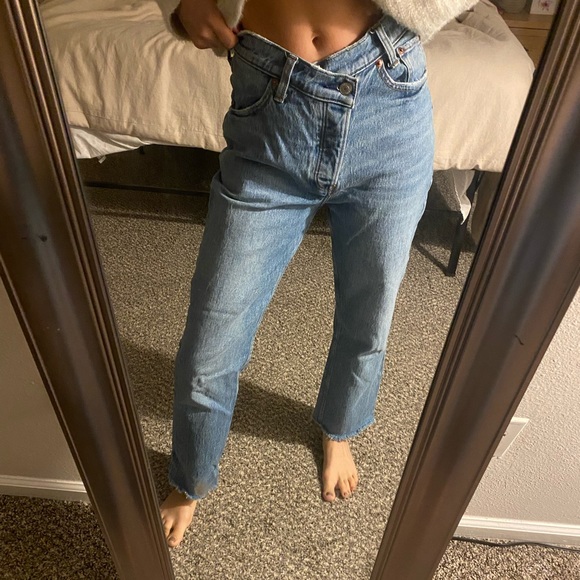 Abercrombie & Fitch High-Rise Crossover Dad Jean 00 Short - Picture 3 of 5